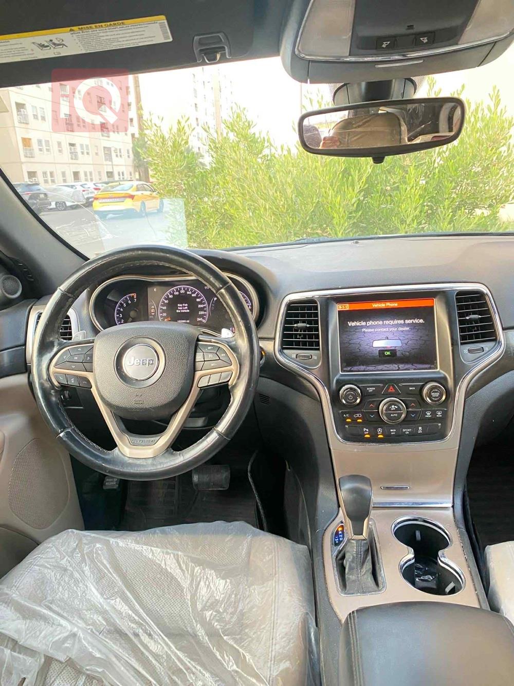 جیپ گراند شیرۆکی
